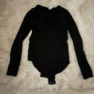 Zara Girls Black Long Sleeve Bodysuit with open collar neckline. Sz 10